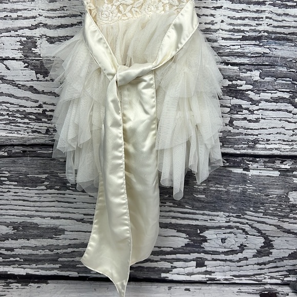 Madeleine Dress Ivory - Size 2T/3T - Picture 10 of 10